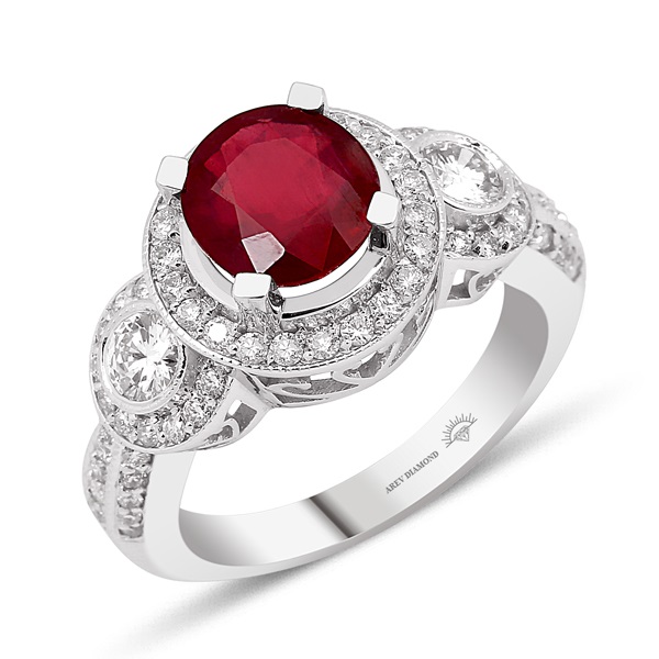 Ruby & Round Brilliant Diamond Ring