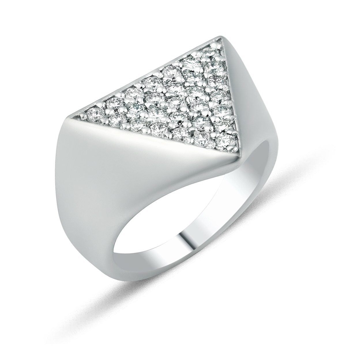 Round Brilliant Diamond Triangle Ring